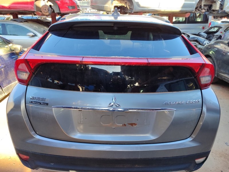 Recambio de porton trasero para mitsubishi eclipse cross spirit 2wd referencia OEM IAM 5801B824  