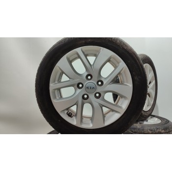 Recambio de juego llantas para kia carens ( ) drive referencia OEM IAM 52910A4650  