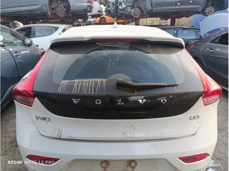 Recambio de porton trasero para volvo v40 kinetic referencia OEM IAM 31457727  