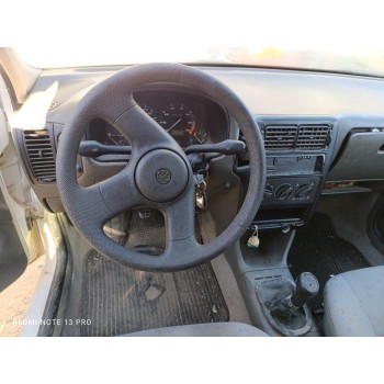 volkswagen polo berlina (6n1) del año 1996