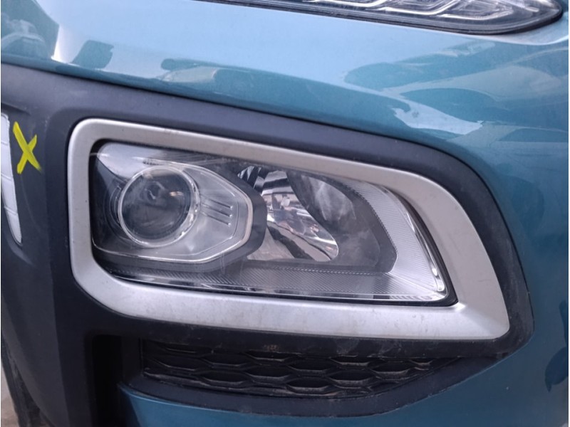 Recambio de faro derecho para hyundai kona essence 2wd referencia OEM IAM 92102J9000  