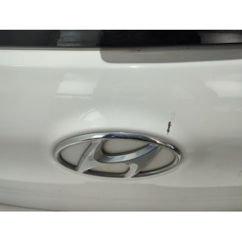 Recambio de porton trasero para hyundai i20 classic referencia OEM IAM 73700C8000  