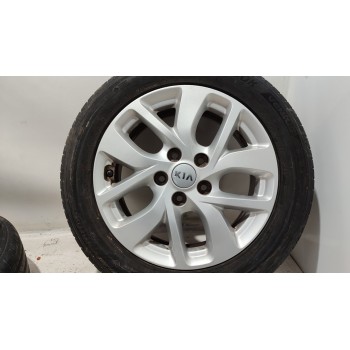 Recambio de juego llantas para kia carens ( ) drive referencia OEM IAM 52910A4650  