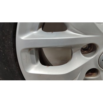 Recambio de juego llantas para kia carens ( ) drive referencia OEM IAM 52910A4650  