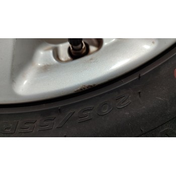 Recambio de juego llantas para kia carens ( ) drive referencia OEM IAM 52910A4650  