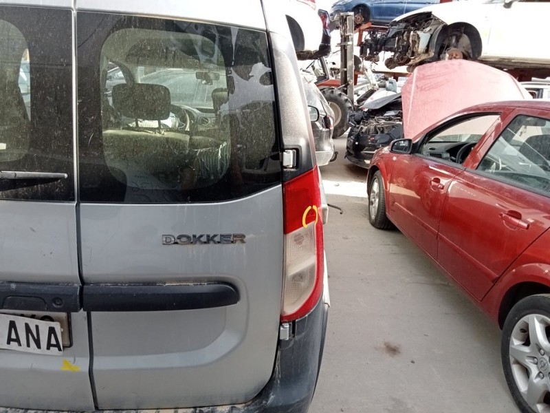 Recambio de puerta trasera derecha para dacia dokker stepway essential referencia OEM IAM 901004471R  
