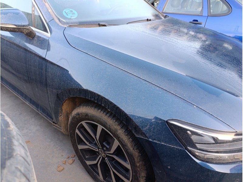 Recambio de aleta delantera derecha para volkswagen passat berlina (cb2) executive referencia OEM IAM 3G0821022A  