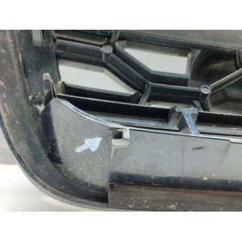 Recambio de rejilla delantera para land rover discovery sport se referencia OEM IAM FK72BA100CAW  