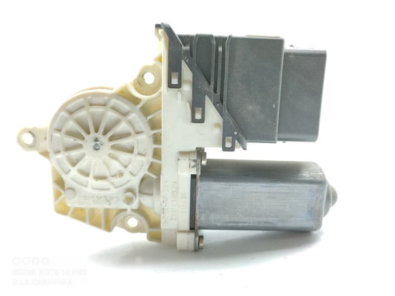 Recambio de motor elevalunas trasero izquierdo para volkswagen golf iv berlina (1j1) básico referencia OEM IAM F005S00059  