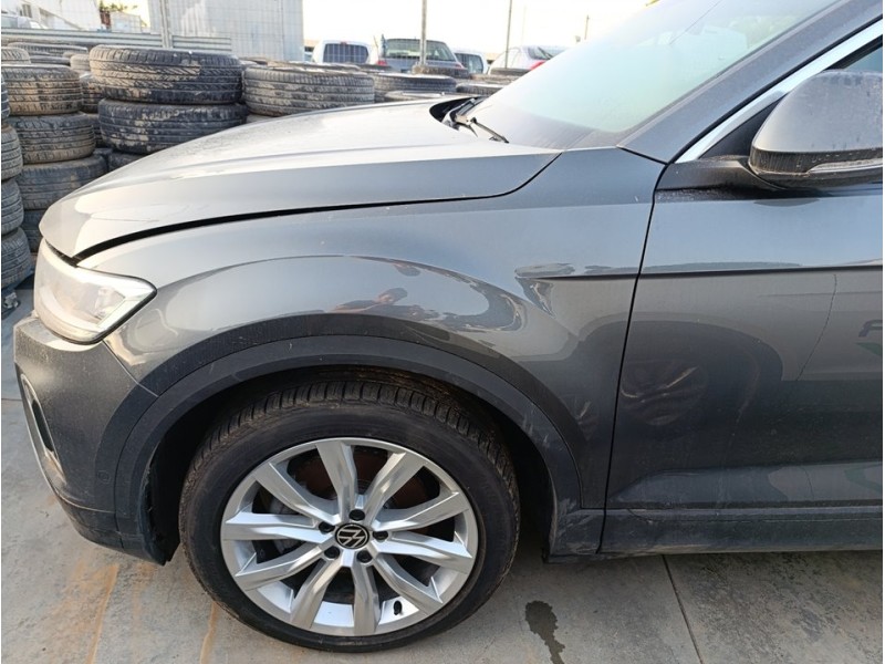 Recambio de aleta delantera izquierda para volkswagen t-roc (d11) life referencia OEM IAM 2GA821021  