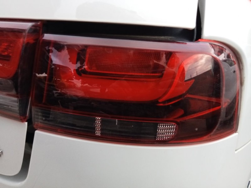 Recambio de piloto trasero derecho para citroën c4 cactus feel referencia OEM IAM 9823950280  