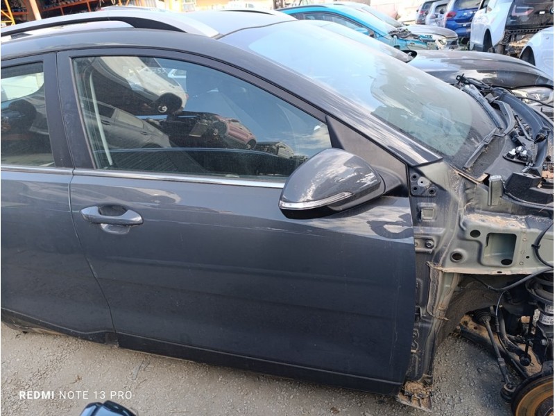Recambio de puerta delantera derecha para kia stonic (ybcuv) concept referencia OEM IAM 76004H8400  
