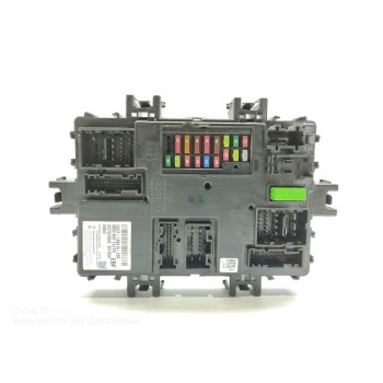 CAJA RELES / FUSIBLES GU5T14B476EBF 