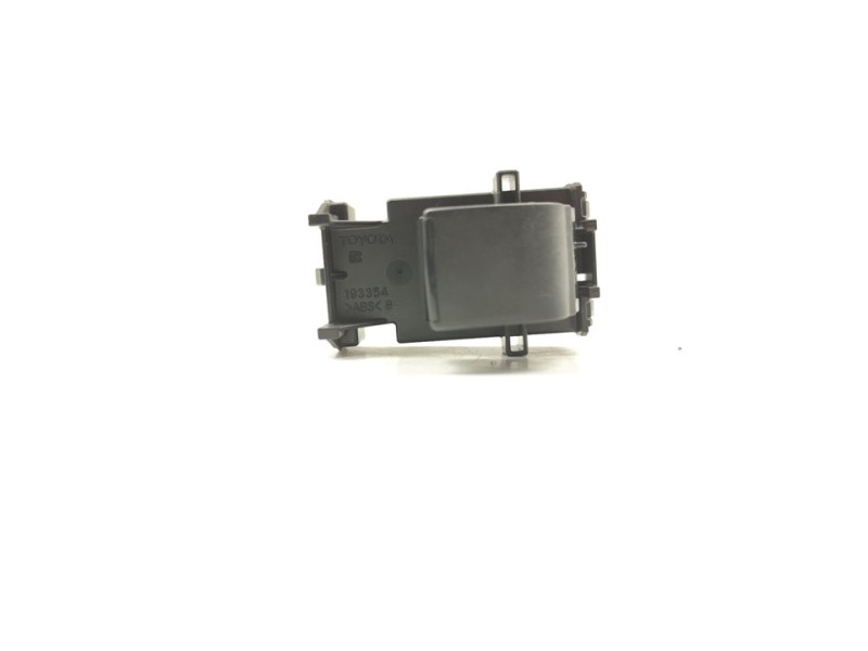 Recambio de mando elevalunas trasero derecho para toyota yaris (xp21) hybrid active tech referencia OEM IAM 8481002260  