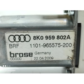 Recambio de motor elevalunas delantero derecho para audi a4 ber. (b8) básico referencia OEM IAM 8K0959802A  