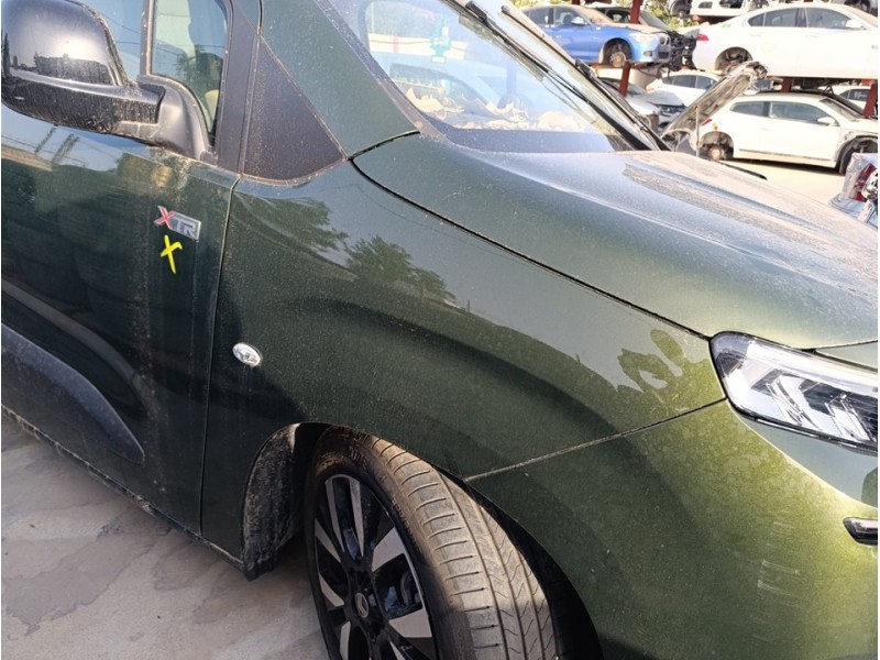 Recambio de aleta delantera derecha para citroën berlingo feel m referencia OEM IAM 9816482380  