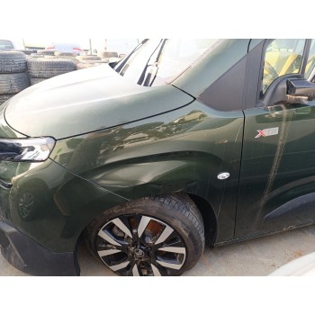 Recambio de aleta delantera izquierda para citroën berlingo feel m referencia OEM IAM 9816482780  