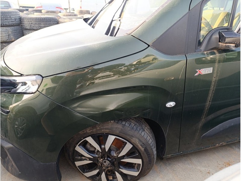 Recambio de aleta delantera izquierda para citroën berlingo feel m referencia OEM IAM 9816482780  