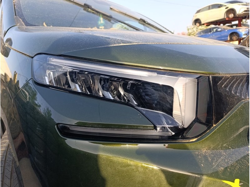 Recambio de faro derecho para citroën berlingo feel m referencia OEM IAM 9852932780  