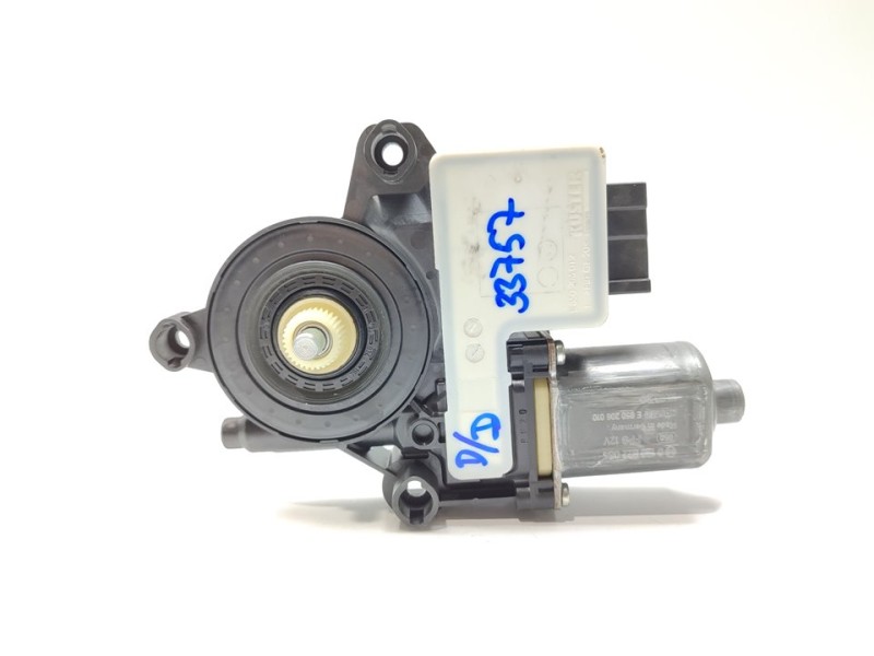 Recambio de motor elevalunas delantero derecho para volkswagen polo edition referencia OEM IAM 2Q1959882  