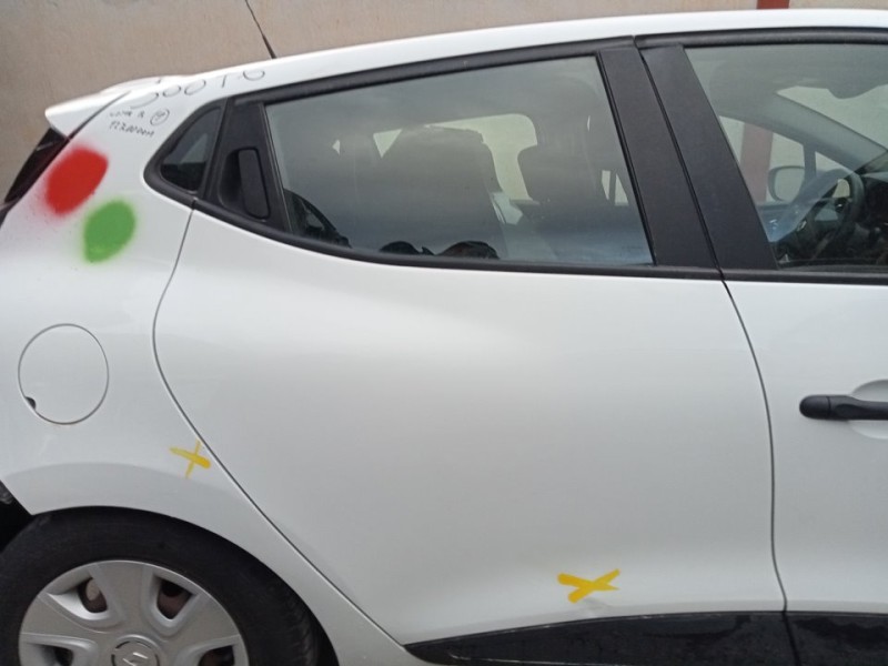Recambio de puerta trasera derecha para renault clio iv authentique referencia OEM IAM 821006799R  