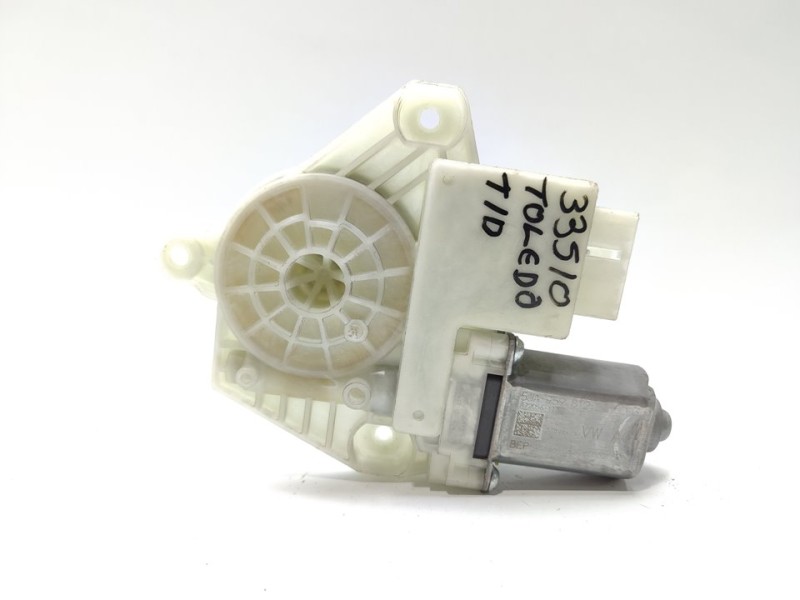 Recambio de motor elevalunas trasero derecho para seat toledo (kg3) connect referencia OEM IAM 5JA959812L  