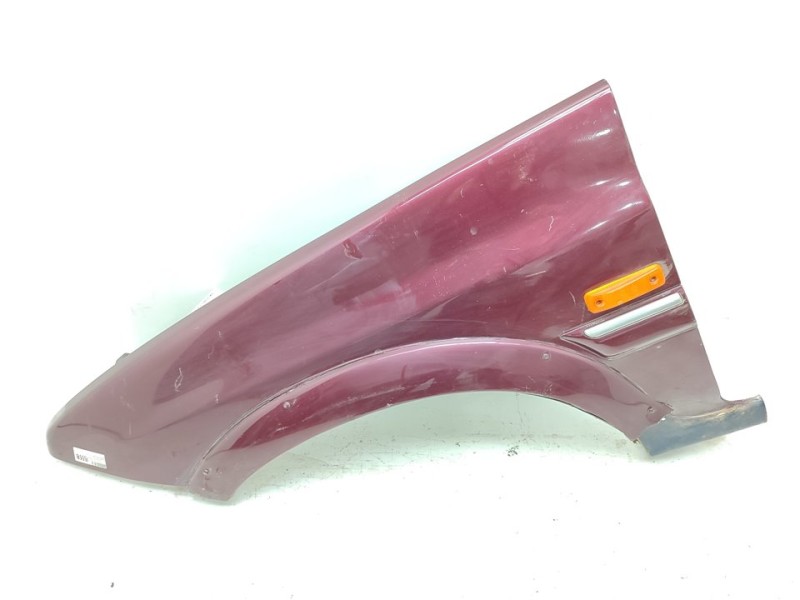 Recambio de aleta delantera izquierda para ssangyong musso referencia OEM IAM 5181105220  