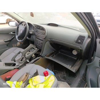 saab 9-3 berlina del año 2003