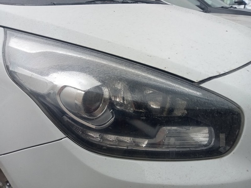 Recambio de faro derecho para kia carens ( ) concept referencia OEM IAM 92102A4180  