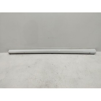 FALDON LATERAL 8V4854535A 