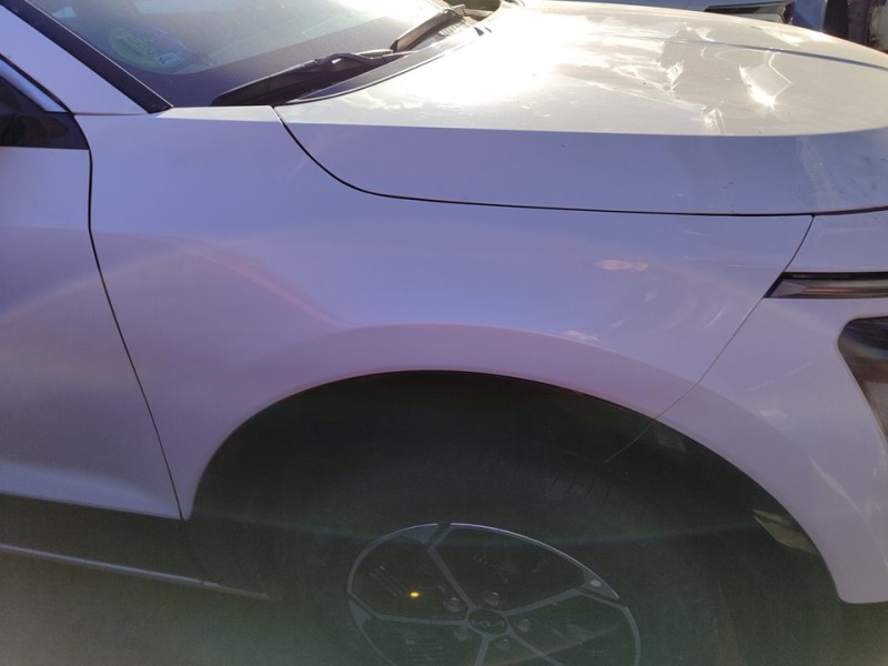 Recambio de aleta delantera derecha para kia niro (sg2) hybrid concept referencia OEM IAM 66321AT000  