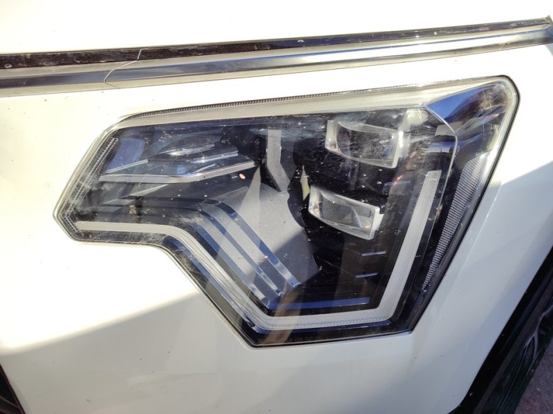 Recambio de faro izquierdo para kia niro (sg2) hybrid concept referencia OEM IAM 92101AT100  