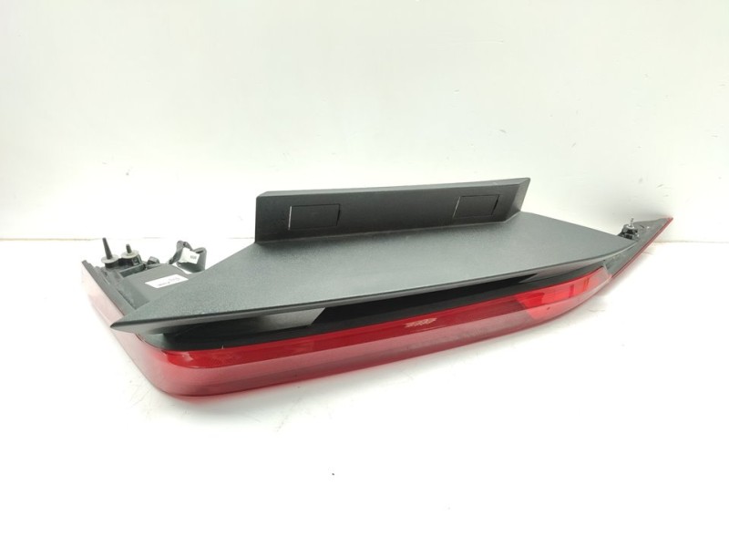 Recambio de piloto trasero derecho para kia niro (sg2) hybrid concept referencia OEM IAM 92402AT000  