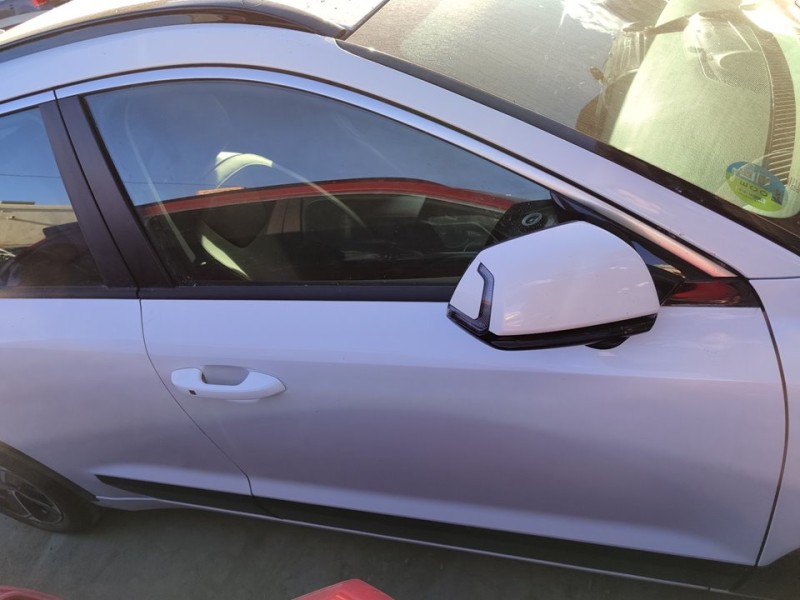 Recambio de puerta delantera derecha para kia niro (sg2) hybrid concept referencia OEM IAM 76004AT000  