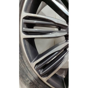 Recambio de llanta para land rover range rover velar velar referencia OEM IAM J8A21007UA  