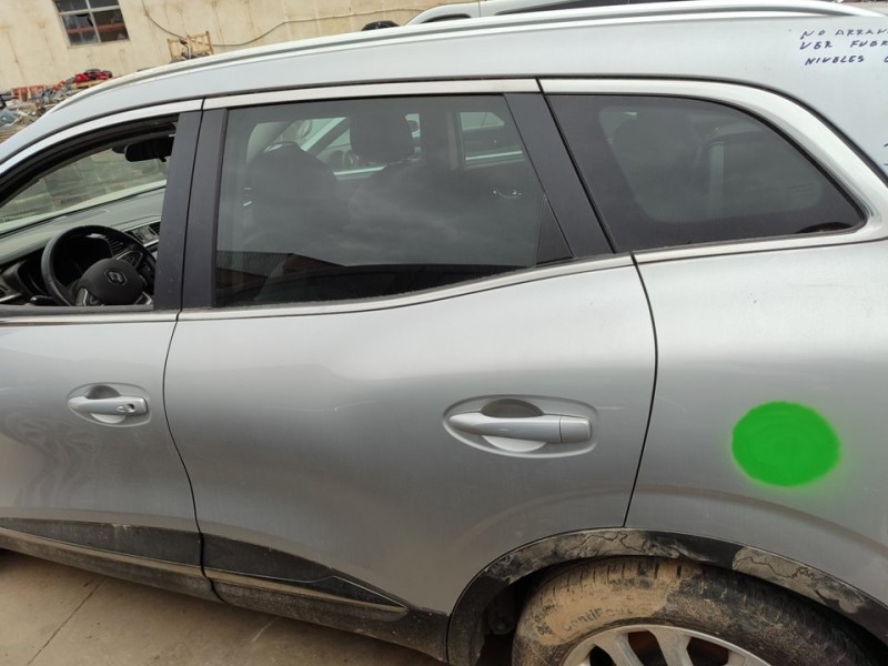 Recambio de puerta trasera izquierda para renault kadjar limited referencia OEM IAM 821013004R  