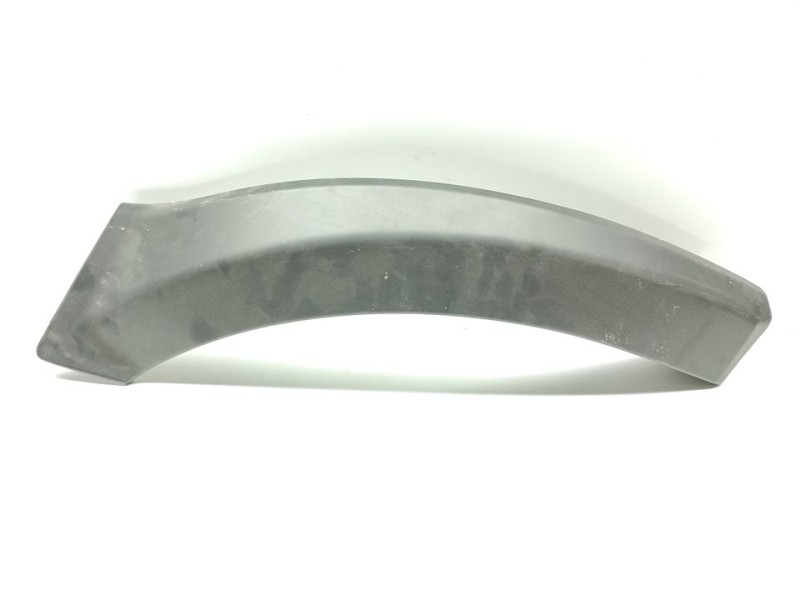 Recambio de aletin trasero derecho para land rover range rover velar velar referencia OEM IAM J8A228370AD  