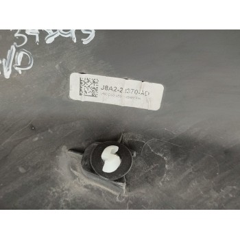 Recambio de aletin trasero derecho para land rover range rover velar velar referencia OEM IAM J8A228370AD  