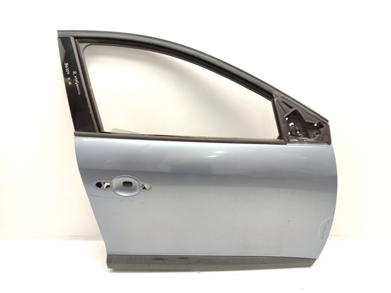 Recambio de puerta delantera derecha para renault megane iii berlina 5 p dynamique referencia OEM IAM   