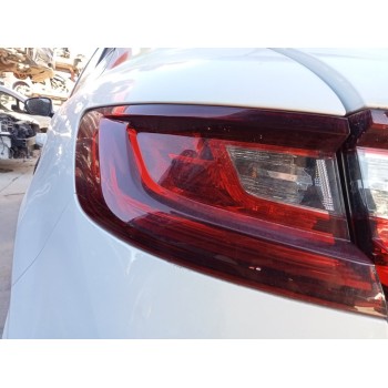 Recambio de piloto trasero izquierdo para renault megane iv berlina 5p intens referencia OEM IAM   