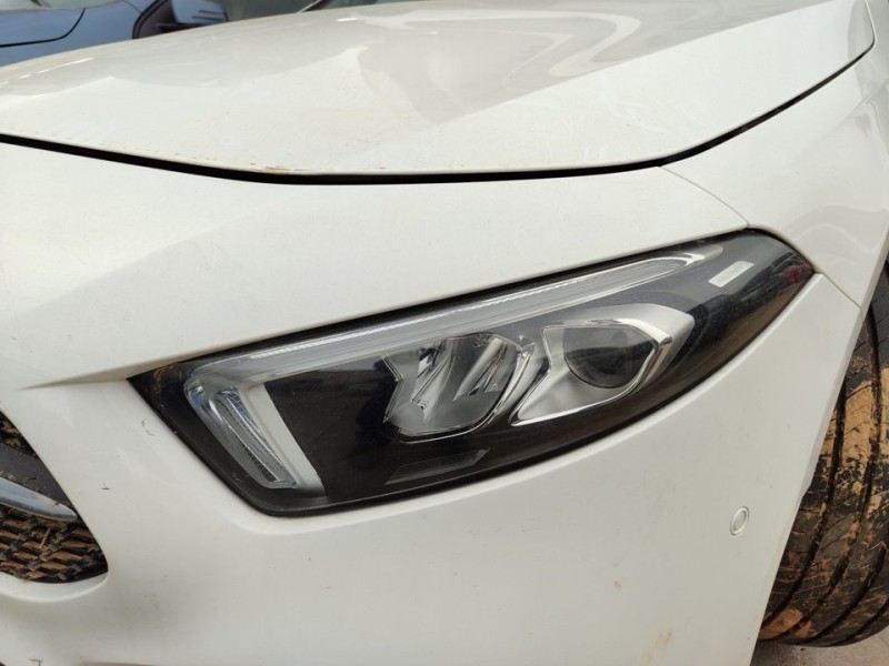 Recambio de faro izquierdo para mercedes-benz clase a (bm 177) a 200 d (177.012) referencia OEM IAM A1779060101  