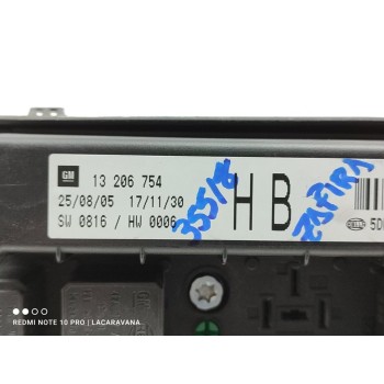 Recambio de caja reles / fusibles para opel zafira b essentia referencia OEM IAM 13206754HB  