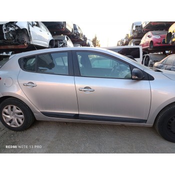 renault megane iii berlina 5 p del año 2014