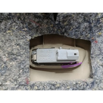 Recambio de guarnecido puerta delantera izquierda para toyota land cruiser (j12) 3.0 d4-d vx referencia OEM IAM 676206A110A0  