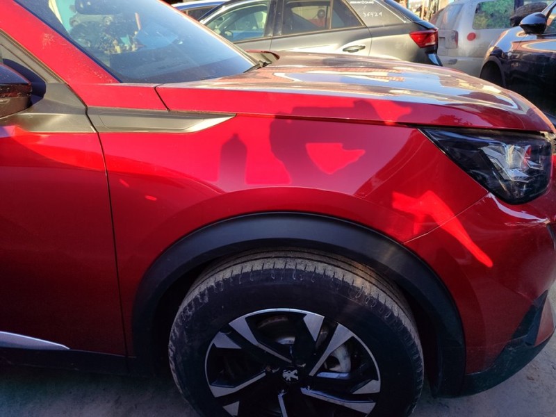 Recambio de aleta delantera derecha para peugeot 2008 (p1) allure pack referencia OEM IAM 9825439080  