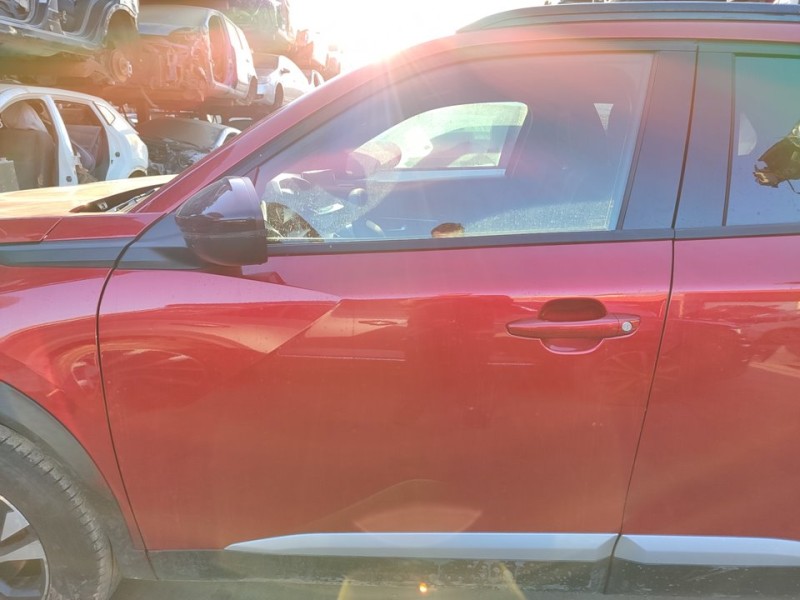 Recambio de puerta delantera izquierda para peugeot 2008 (p1) allure pack referencia OEM IAM 9831047780  