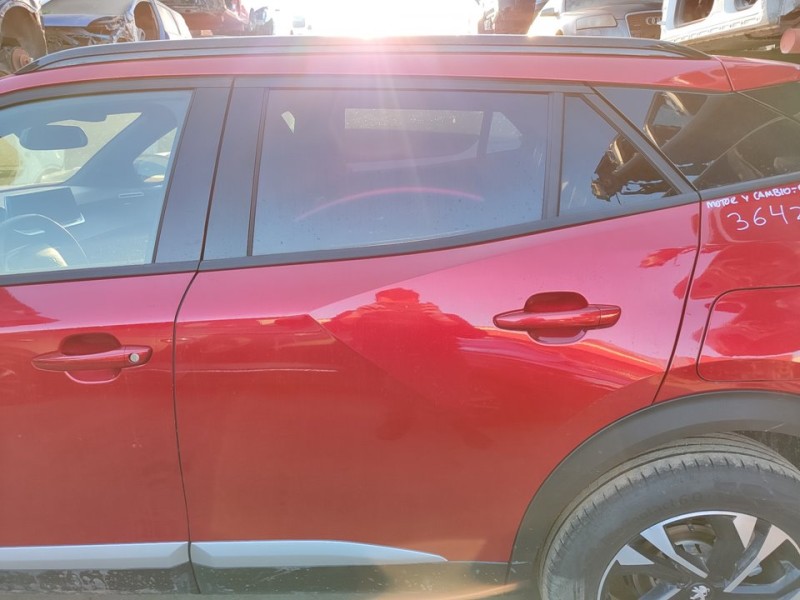 Recambio de puerta trasera izquierda para peugeot 2008 (p1) allure pack referencia OEM IAM 9831048680  