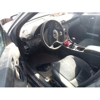 mercedes-benz clase c (w203) familiar del año 2001