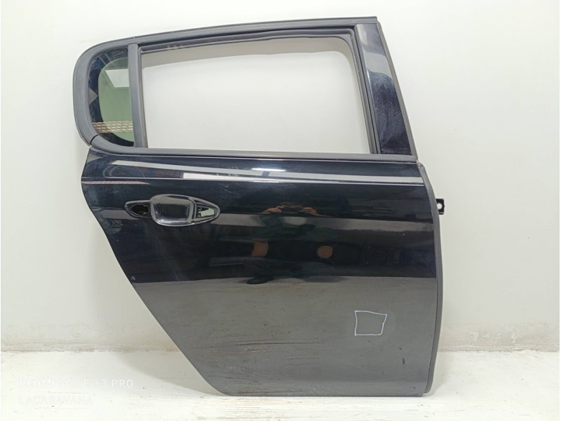 Recambio de puerta trasera derecha para peugeot 308 style referencia OEM IAM 9802165580  