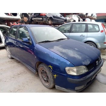 seat ibiza (6l1) del año 2001